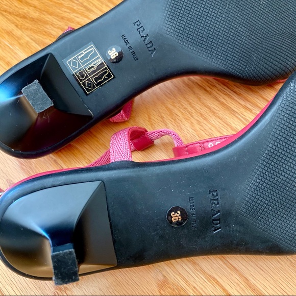 Fun & Edgy Vintage Prada Fuchsia Kitten Heel Sandals - Picture 14 of 15